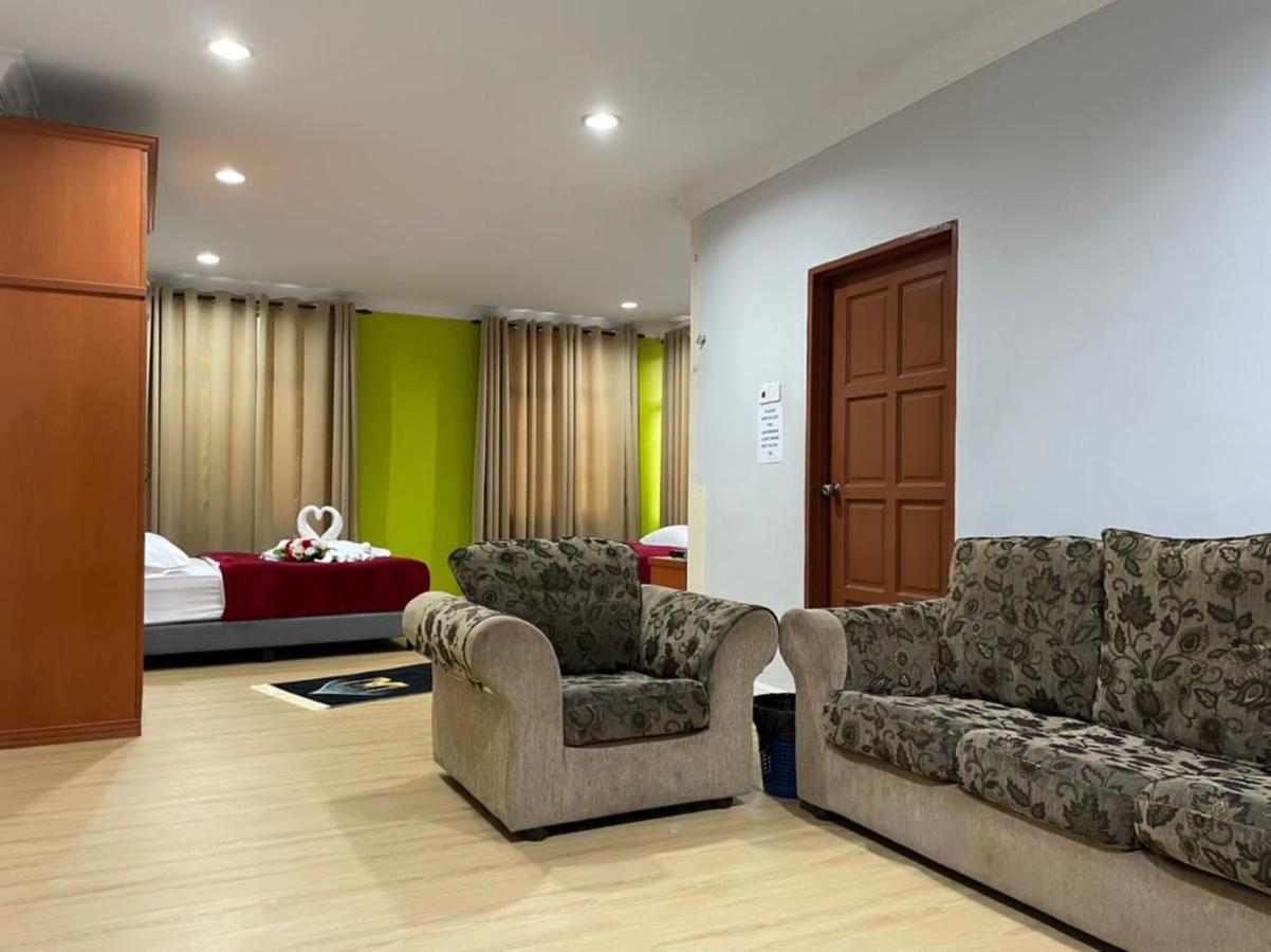Samudera Hotel Kampung Kuala Besut Kültér fotó